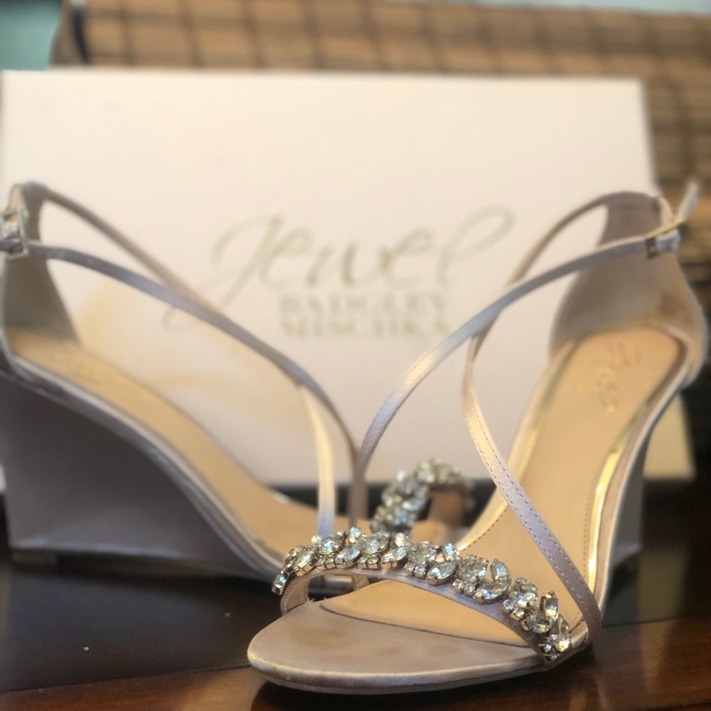 Badgley Mischka Wedge Heel